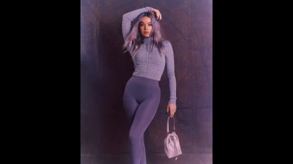 Hailee Steinfeld Photo Gallery