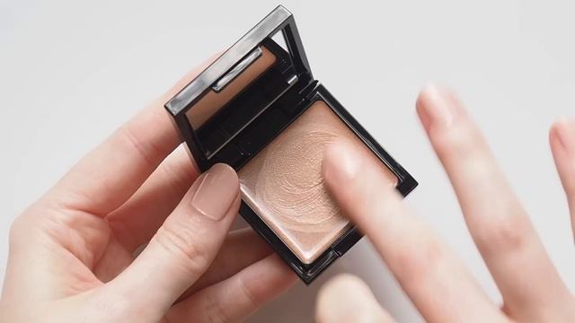 Liberty Beauty Haul | New Makeup and Holy Grail Skincare смотреть онлайн