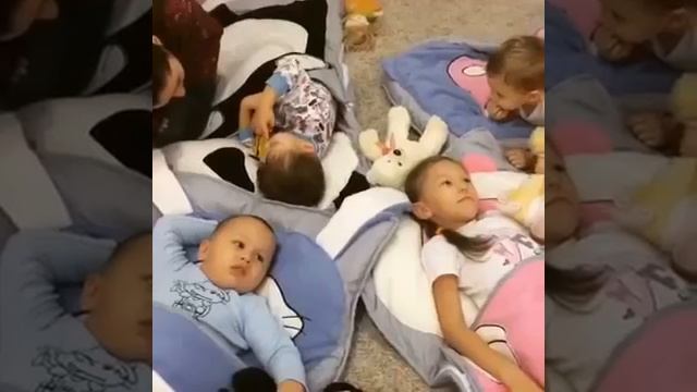 Закажи Sleepik - мобильная кроватка, спальник для детей смотреть онлайн