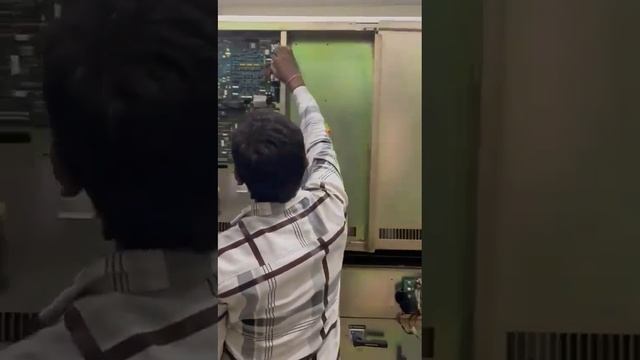 Emerson make 250KVA UPS System смотреть онлайн