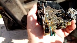 СНЯТИЕ ЗАМКА ДВЕРИ.ШЕВРОЛЕ ЛАНОС 1.5.2008