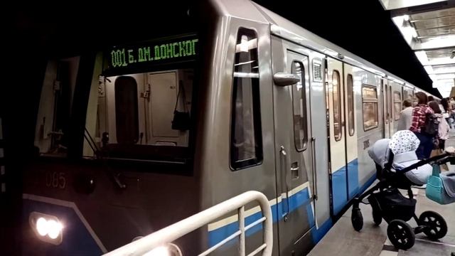 81-760 (Ока) на ст. Пражская (№001 до ст. Бульвар Дмитрия Донского) смотреть онлайн