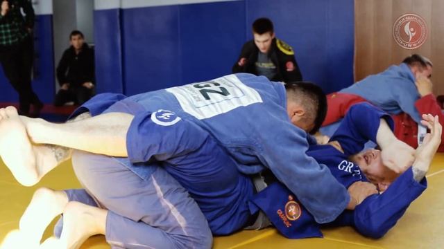 Мастер класс по Грэпплингу ГИ от федерации UWW KGZ смотреть онлайн