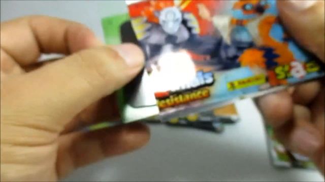 INVIZIMALS the Resistance Display 6 Sobres. смотреть онлайн