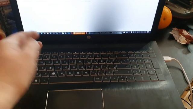 Как включить ноутбук?