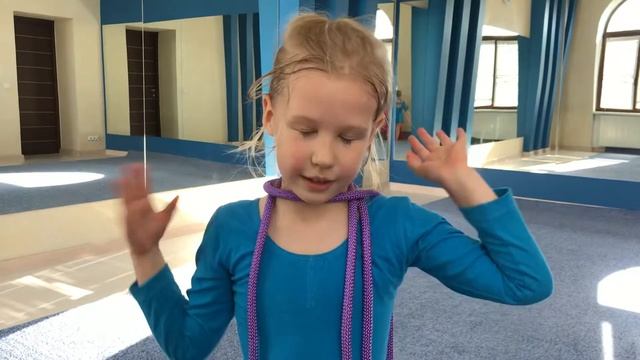 Александра Касьян тренировка по эстетической гимнастике в Indigo Education смотреть онлайн