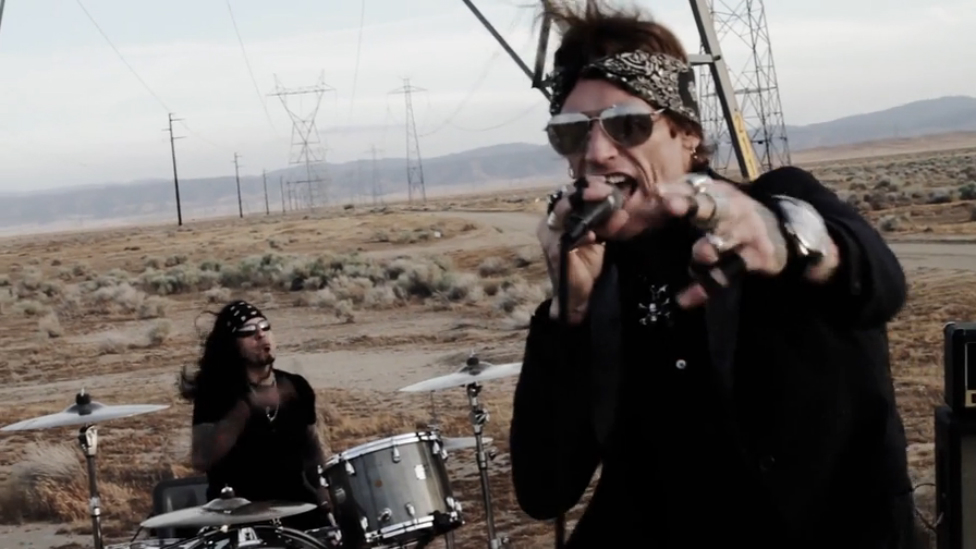 Buckcherry - Bring It On Back смотреть онлайн