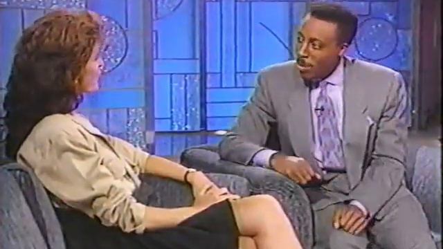Joan Severance | Interview (1989) The Arsenio Hall Show смотреть онлайн