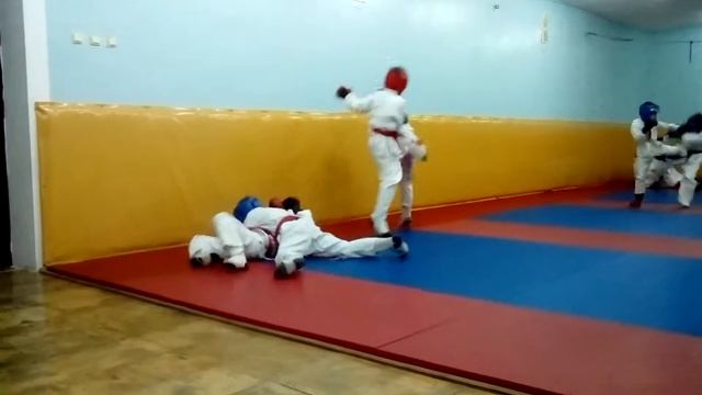 Рукопашный бой, Ян питбул красный! смотреть онлайн