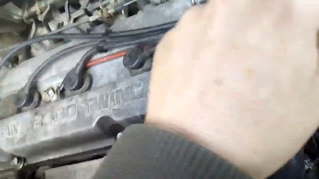 Бронепровода и крышка трамблера двигателя ka24de Nissan Bassara смотреть онлайн