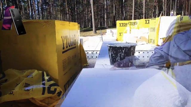 кладка газобетон блоки 48х20.21щтука за один час и 20минут.(16 блоков 1куб\м)