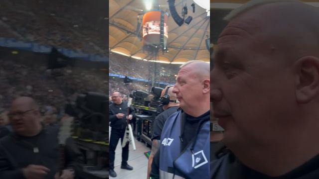 Hamburg 26.05 James Hetfield is such a gentleman смотреть онлайн