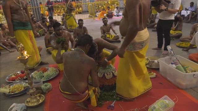 Firewalking Festival 2019- Karagam Preparation at Sri Srinivasa Perumal Temple смотреть онлайн