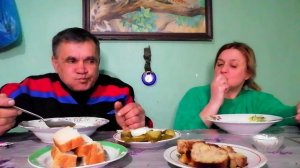МУКБАНГ / Лук в достатке. Хлебушка по мелочи