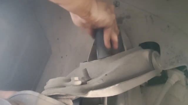 Isuzu Crosswind XT 2013 | Front Shock Absorbers Replaced with KYB Gas-A-Just смотреть онлайн