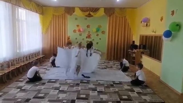 «Улетают птицы» Танец птиц на осеннем празднике в детском саду. смотреть онлайн