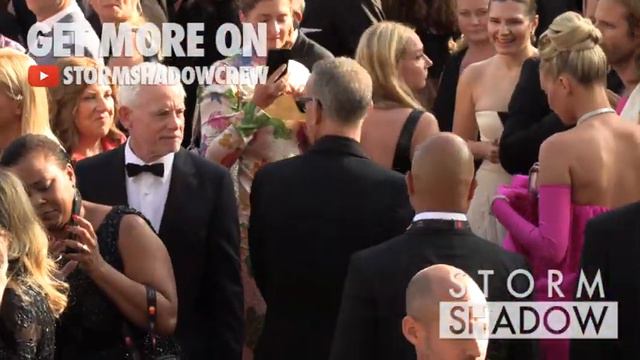 Priscilla Presley, Tom Hanks, Austin Butler, Baz Luhrmann and more on the red carpet in Cannes смотреть онлайн