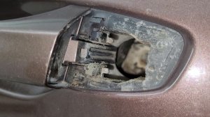 Как снять ручку двери Шкода Октавия