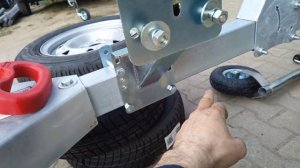 Сравнение кронштейнов под запасное колесо на прицеп