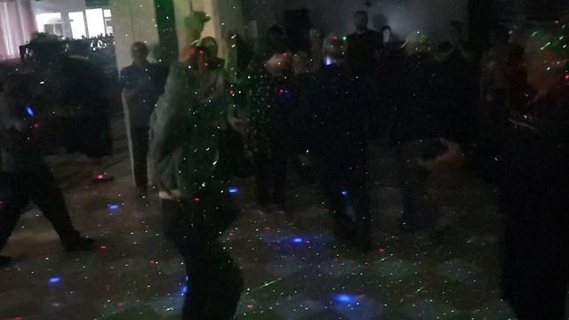 Красивый танец лезгинка в санатории . Как же красиво , душевно танцуют свой танец простые люди.??? смотреть онлайн