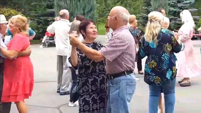 Я ТЕБЯ НЕ ОТПУЩУ ДОМОЙ!!!12.08.2023 ХАРЬКОВ ТАНЦЫ смотреть онлайн