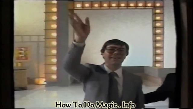 25 of 50 Greatest Magic Tricks - TV Camera Dissapear Trick смотреть онлайн
