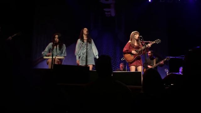 Jenny Lewis with the Watson Twins & M Ward - You Are What You Love смотреть онлайн