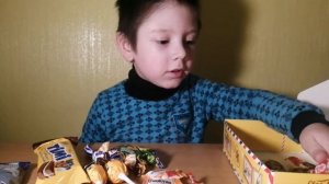 Конфеты подарок на новый год из АТБ распаковка и обзор сюрприз Своя Линия, Сладкий подарок ???