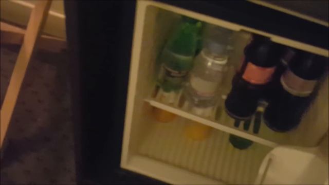 Отель в Париже с ИДЕАЛЬНЫМ РАСПОЛОЖЕНИЕМ. смотреть онлайн