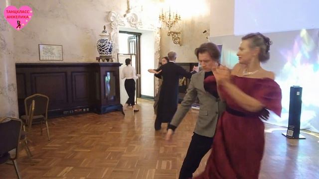 Это танго играла в детстве на аккордеоне С таким партнером надо в кино сниматься #анжеликаширинская смотреть онлайн