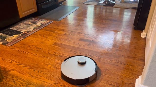 Ecovacs Deebot X1 OMNI, X1 Turbo and X1 Plus Comparison смотреть онлайн