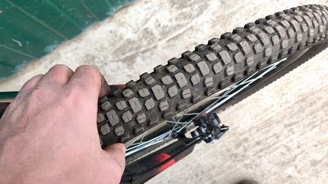 Stinger Caiman - велосипед собрали в магазине так, что ребенок расшибся и его сломал смотреть онлайн