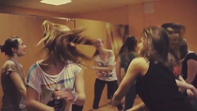 Anastasia Zykova DANCEHALL Moves (Дэнсхолл)