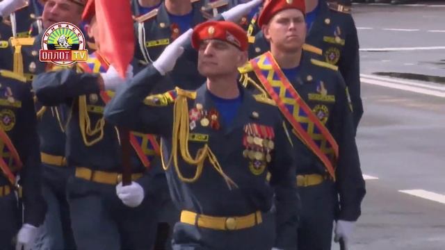 Парадный расчет ГОУВПО "Академия гражданской защиты" МЧС ДНР смотреть онлайн