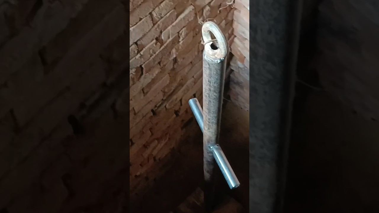 Забил иглу на 11 м. Пока вода не уходит. смотреть онлайн