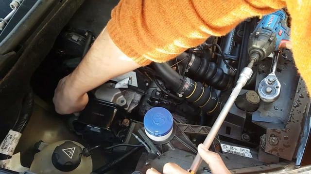 HOW TO CHANGE PEUGEOT PARTNER/ PEUGEOT 307/ CITROEN BERLINGO ENGINE MOUNT смотреть онлайн