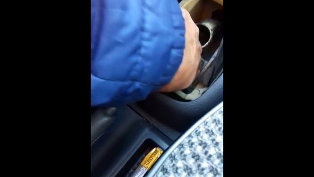 КАК СНЯТЬ РУЧКУ КПП ЛАНОС СЕНС? смотреть онлайн