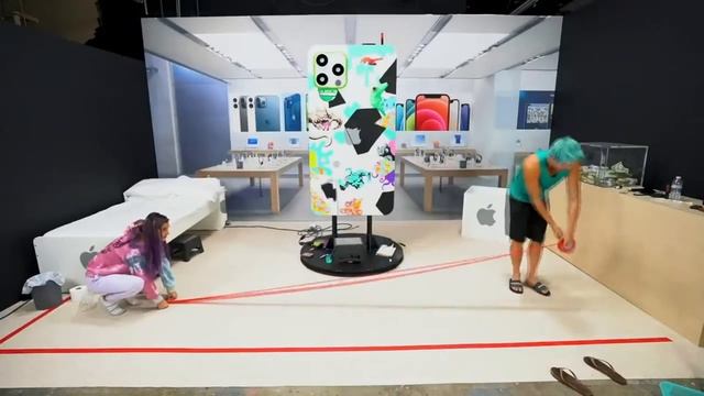 Я ПОТРАТИЛ 50 ЧАСОВ РАЗУКРАШИВАЯ ГИГАНТСКИЙ iPhone 12 | Озвучка Loso Adoins