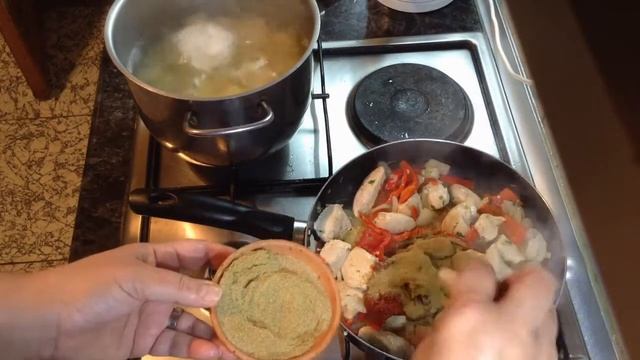 ВКУСНЕЙШИЙ КАРТОФЕЛЬНЫЙ СОУЗ С МЯСО. Грузинская кухня . Грузинка готовит смотреть онлайн