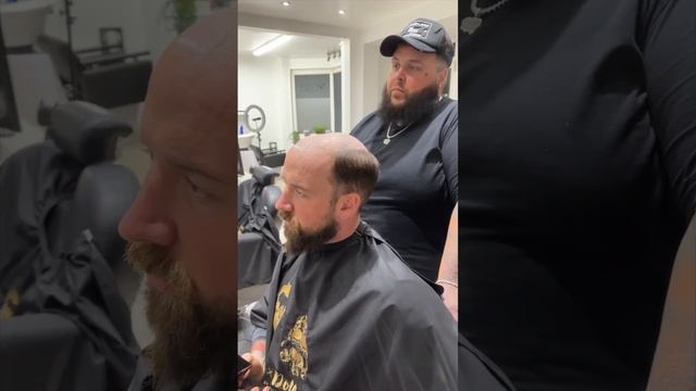 He changed this man’s life by giving him new hair #shorts смотреть онлайн