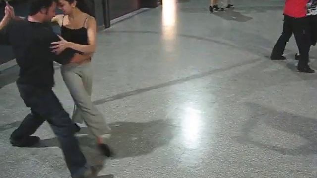 Tango demo at Club Malcom 13March08 смотреть онлайн