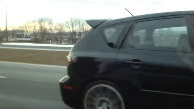 Speed3 vs 02 Turbo Maxima смотреть онлайн