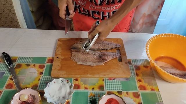 Засолка СКУМБРИИ, Вкусный Рыбный Рулет! смотреть онлайн