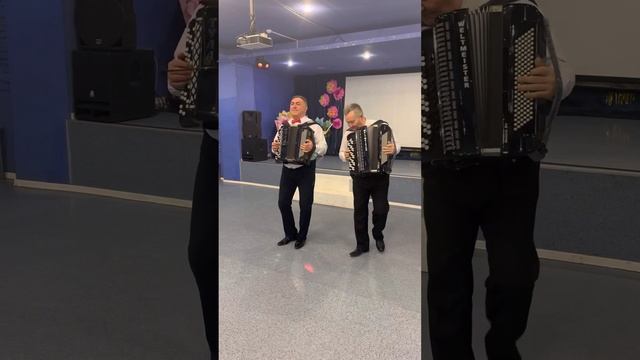 Аргентинское танго на баяне - дуэт. #аргентинскоетанго #баян #баянист баянист . Подарок женщине смотреть онлайн