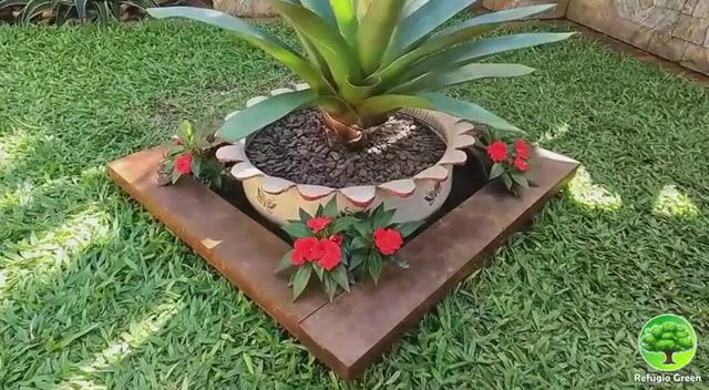 Использование старых шин для создания клумбы  Идеи для сада