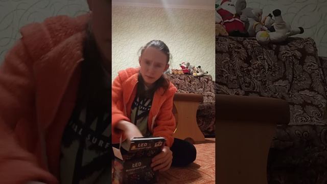 ВЛОГ:Уже сабрала подарки бабушке и Насте!купила новые вещи! отвечаю на вопросики?! смотреть онлайн