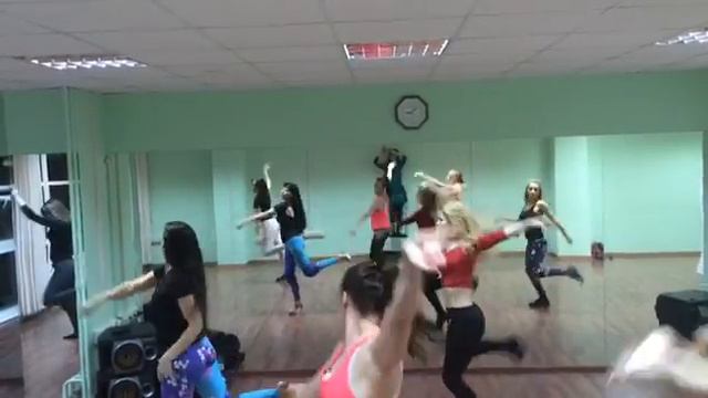 Танцевальная студия Танцпол. Гоу-гоу. Тренер Ольга. 28.12.2016г. смотреть онлайн