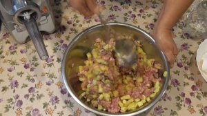 Картофельные колбаски с мясом / Домашняя колбаса / Ковбаса з картоплі/Колбаса из картошки и свинины