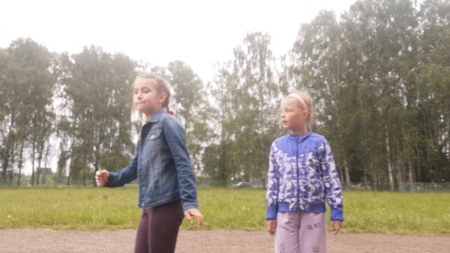 Танец под песню мальчик на девятке смотреть онлайн