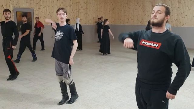• Ансамбль «Аль-Ахли» (Иордания). Кабардинская кафа смотреть онлайн
